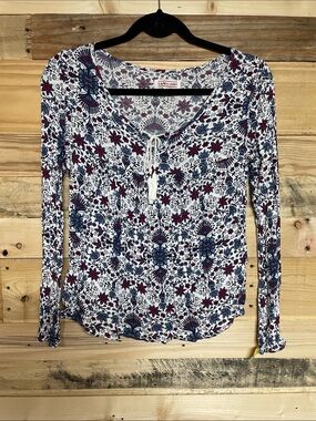 Cape Juby size XS boho blouse with Tassel tie closure